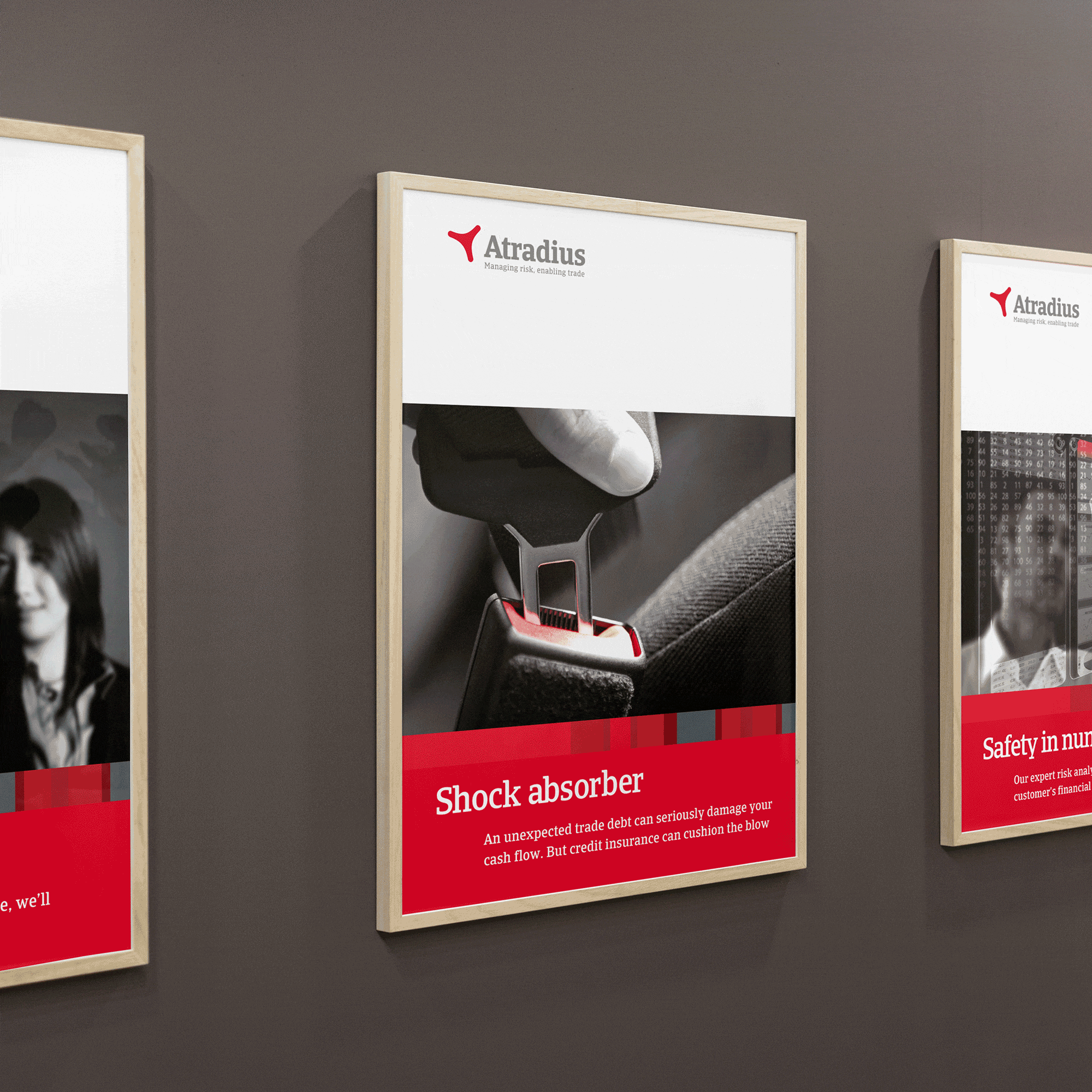 Atradius_Poster_Mockup_Animated_small